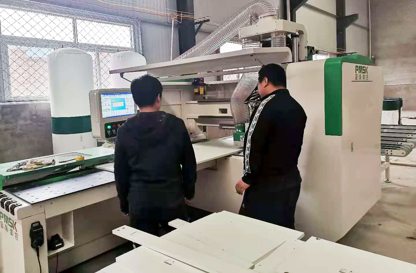 北京市燕郊張總-數(shù)控六面鉆培訓(xùn)完畢，正式...